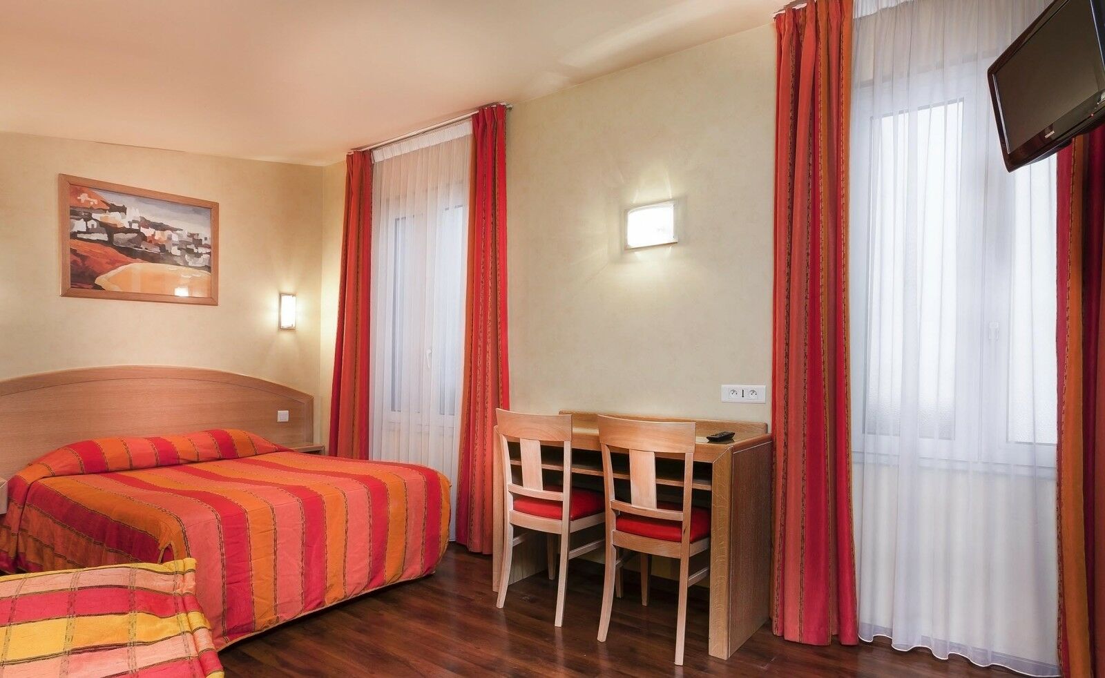 פריז Hotel Lena מראה חיצוני תמונה