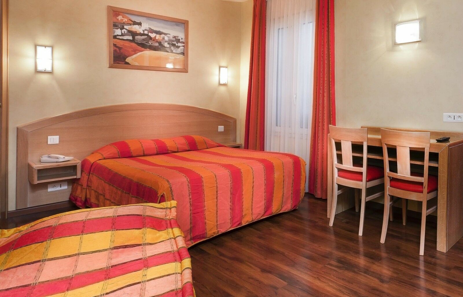 פריז Hotel Lena מראה חיצוני תמונה